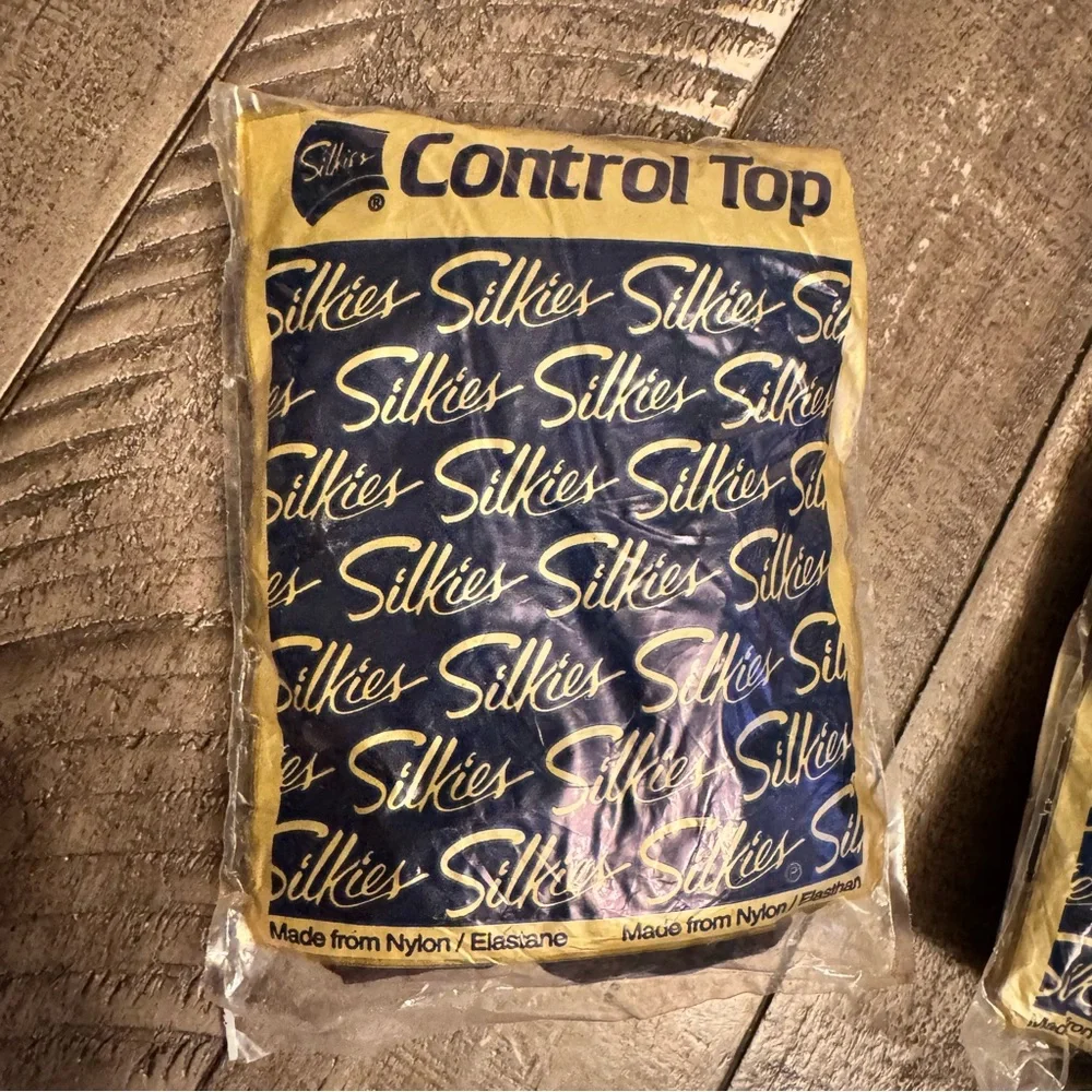 Vintage Silkies Control Top Pantyhose Jet Black Large 070308 Set‎ Of 3  New